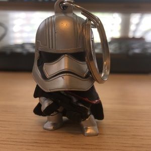 🍀 4/$15 Star Wars Phasma Keychain!